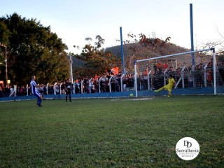 
<a style='margin-left: 5px;' class='btn btn-xs btn-social btn-facebook' href='https://www.facebook.com/sharer/sharer.php?u=https://www.boladovale.com.br/imgs/800-800-90/conteudo/fotos/1904/img8213.jpg' rel='popup' data-width='500' data-height='400'><i class='fa fa-facebook'></i>Compartilhar <span class='hidden-xs'>no Facebook</span>
</a> 
<a class='btn btn-default btn-xs' target='_blank' href='imgs/800-800-90/conteudo/fotos/1904/img8213.jpg'>
<span class='glyphicon glyphicon-cloud-download'></span> Salvar
</a> 
<span></span>