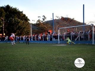 
<a style='margin-left: 5px;' class='btn btn-xs btn-social btn-facebook' href='https://www.facebook.com/sharer/sharer.php?u=https://www.boladovale.com.br/imgs/800-800-90/conteudo/fotos/1904/img8219.jpg' rel='popup' data-width='500' data-height='400'><i class='fa fa-facebook'></i>Compartilhar <span class='hidden-xs'>no Facebook</span>
</a> 
<a class='btn btn-default btn-xs' target='_blank' href='imgs/800-800-90/conteudo/fotos/1904/img8219.jpg'>
<span class='glyphicon glyphicon-cloud-download'></span> Salvar
</a> 
<span></span>