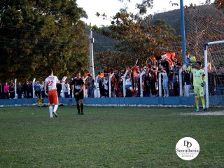 
<a style='margin-left: 5px;' class='btn btn-xs btn-social btn-facebook' href='https://www.facebook.com/sharer/sharer.php?u=https://www.boladovale.com.br/imgs/800-800-90/conteudo/fotos/1904/img8224.jpg' rel='popup' data-width='500' data-height='400'><i class='fa fa-facebook'></i>Compartilhar <span class='hidden-xs'>no Facebook</span>
</a> 
<a class='btn btn-default btn-xs' target='_blank' href='imgs/800-800-90/conteudo/fotos/1904/img8224.jpg'>
<span class='glyphicon glyphicon-cloud-download'></span> Salvar
</a> 
<span></span>