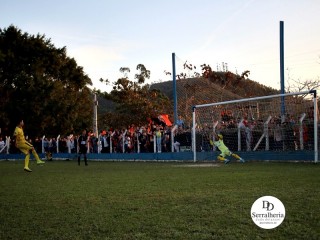 
<a style='margin-left: 5px;' class='btn btn-xs btn-social btn-facebook' href='https://www.facebook.com/sharer/sharer.php?u=https://www.boladovale.com.br/imgs/800-800-90/conteudo/fotos/1904/img8231.jpg' rel='popup' data-width='500' data-height='400'><i class='fa fa-facebook'></i>Compartilhar <span class='hidden-xs'>no Facebook</span>
</a> 
<a class='btn btn-default btn-xs' target='_blank' href='imgs/800-800-90/conteudo/fotos/1904/img8231.jpg'>
<span class='glyphicon glyphicon-cloud-download'></span> Salvar
</a> 
<span></span>