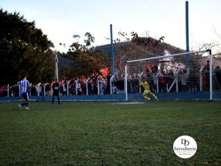 
<a style='margin-left: 5px;' class='btn btn-xs btn-social btn-facebook' href='https://www.facebook.com/sharer/sharer.php?u=https://www.boladovale.com.br/imgs/800-800-90/conteudo/fotos/1904/img8238.jpg' rel='popup' data-width='500' data-height='400'><i class='fa fa-facebook'></i>Compartilhar <span class='hidden-xs'>no Facebook</span>
</a> 
<a class='btn btn-default btn-xs' target='_blank' href='imgs/800-800-90/conteudo/fotos/1904/img8238.jpg'>
<span class='glyphicon glyphicon-cloud-download'></span> Salvar
</a> 
<span></span>