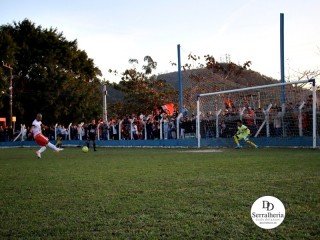 
<a style='margin-left: 5px;' class='btn btn-xs btn-social btn-facebook' href='https://www.facebook.com/sharer/sharer.php?u=https://www.boladovale.com.br/imgs/800-800-90/conteudo/fotos/1904/img8244.jpg' rel='popup' data-width='500' data-height='400'><i class='fa fa-facebook'></i>Compartilhar <span class='hidden-xs'>no Facebook</span>
</a> 
<a class='btn btn-default btn-xs' target='_blank' href='imgs/800-800-90/conteudo/fotos/1904/img8244.jpg'>
<span class='glyphicon glyphicon-cloud-download'></span> Salvar
</a> 
<span></span>