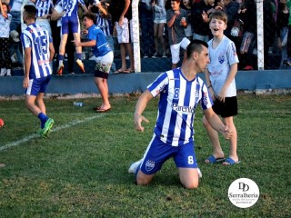 
<a style='margin-left: 5px;' class='btn btn-xs btn-social btn-facebook' href='https://www.facebook.com/sharer/sharer.php?u=https://www.boladovale.com.br/imgs/800-800-90/conteudo/fotos/1904/img8279.jpg' rel='popup' data-width='500' data-height='400'><i class='fa fa-facebook'></i>Compartilhar <span class='hidden-xs'>no Facebook</span>
</a> 
<a class='btn btn-default btn-xs' target='_blank' href='imgs/800-800-90/conteudo/fotos/1904/img8279.jpg'>
<span class='glyphicon glyphicon-cloud-download'></span> Salvar
</a> 
<span></span>