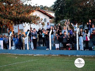 
<a style='margin-left: 5px;' class='btn btn-xs btn-social btn-facebook' href='https://www.facebook.com/sharer/sharer.php?u=https://www.boladovale.com.br/imgs/800-800-90/conteudo/fotos/1904/img8290.jpg' rel='popup' data-width='500' data-height='400'><i class='fa fa-facebook'></i>Compartilhar <span class='hidden-xs'>no Facebook</span>
</a> 
<a class='btn btn-default btn-xs' target='_blank' href='imgs/800-800-90/conteudo/fotos/1904/img8290.jpg'>
<span class='glyphicon glyphicon-cloud-download'></span> Salvar
</a> 
<span></span>