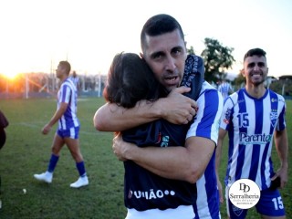 
<a style='margin-left: 5px;' class='btn btn-xs btn-social btn-facebook' href='https://www.facebook.com/sharer/sharer.php?u=https://www.boladovale.com.br/imgs/800-800-90/conteudo/fotos/1904/img8292.jpg' rel='popup' data-width='500' data-height='400'><i class='fa fa-facebook'></i>Compartilhar <span class='hidden-xs'>no Facebook</span>
</a> 
<a class='btn btn-default btn-xs' target='_blank' href='imgs/800-800-90/conteudo/fotos/1904/img8292.jpg'>
<span class='glyphicon glyphicon-cloud-download'></span> Salvar
</a> 
<span></span>