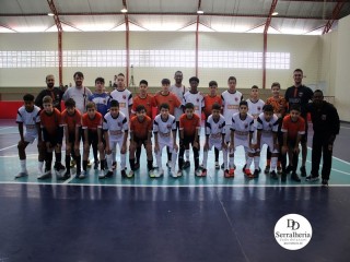 
<a style='margin-left: 5px;' class='btn btn-xs btn-social btn-facebook' href='https://www.facebook.com/sharer/sharer.php?u=https://www.boladovale.com.br/imgs/800-800-90/conteudo/fotos/1907/img8708.jpg' rel='popup' data-width='500' data-height='400'><i class='fa fa-facebook'></i>Compartilhar <span class='hidden-xs'>no Facebook</span>
</a> 
<a class='btn btn-default btn-xs' target='_blank' href='imgs/800-800-90/conteudo/fotos/1907/img8708.jpg'>
<span class='glyphicon glyphicon-cloud-download'></span> Salvar
</a> 
<span></span>