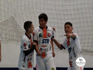 
<a style='margin-left: 5px;' class='btn btn-xs btn-social btn-facebook' href='https://www.facebook.com/sharer/sharer.php?u=https://www.boladovale.com.br/imgs/800-800-90/conteudo/fotos/1910/img8986.jpg' rel='popup' data-width='500' data-height='400'><i class='fa fa-facebook'></i>Compartilhar <span class='hidden-xs'>no Facebook</span>
</a> 
<a class='btn btn-default btn-xs' target='_blank' href='imgs/800-800-90/conteudo/fotos/1910/img8986.jpg'>
<span class='glyphicon glyphicon-cloud-download'></span> Salvar
</a> 
<span></span>