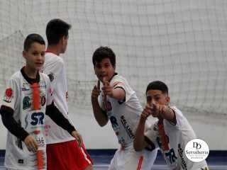 
<a style='margin-left: 5px;' class='btn btn-xs btn-social btn-facebook' href='https://www.facebook.com/sharer/sharer.php?u=https://www.boladovale.com.br/imgs/800-800-90/conteudo/fotos/1910/img8988.jpg' rel='popup' data-width='500' data-height='400'><i class='fa fa-facebook'></i>Compartilhar <span class='hidden-xs'>no Facebook</span>
</a> 
<a class='btn btn-default btn-xs' target='_blank' href='imgs/800-800-90/conteudo/fotos/1910/img8988.jpg'>
<span class='glyphicon glyphicon-cloud-download'></span> Salvar
</a> 
<span></span>