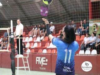
<a style='margin-left: 5px;' class='btn btn-xs btn-social btn-facebook' href='https://www.facebook.com/sharer/sharer.php?u=https://www.boladovale.com.br/imgs/800-800-90/conteudo/fotos/1911/img9019.jpg' rel='popup' data-width='500' data-height='400'><i class='fa fa-facebook'></i>Compartilhar <span class='hidden-xs'>no Facebook</span>
</a> 
<a class='btn btn-default btn-xs' target='_blank' href='imgs/800-800-90/conteudo/fotos/1911/img9019.jpg'>
<span class='glyphicon glyphicon-cloud-download'></span> Salvar
</a> 
<span></span>