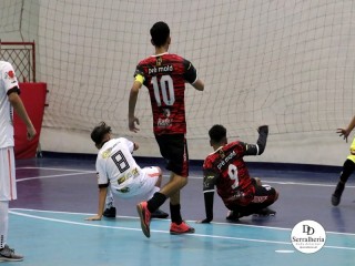 
<a style='margin-left: 5px;' class='btn btn-xs btn-social btn-facebook' href='https://www.facebook.com/sharer/sharer.php?u=https://www.boladovale.com.br/imgs/800-800-90/conteudo/fotos/1914/img9464.jpg' rel='popup' data-width='500' data-height='400'><i class='fa fa-facebook'></i>Compartilhar <span class='hidden-xs'>no Facebook</span>
</a> 
<a class='btn btn-default btn-xs' target='_blank' href='imgs/800-800-90/conteudo/fotos/1914/img9464.jpg'>
<span class='glyphicon glyphicon-cloud-download'></span> Salvar
</a> 
<span></span>