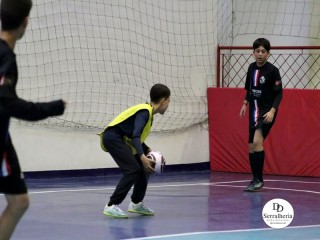 
<a style='margin-left: 5px;' class='btn btn-xs btn-social btn-facebook' href='https://www.facebook.com/sharer/sharer.php?u=https://www.boladovale.com.br/imgs/800-800-90/conteudo/fotos/1916/img9599.jpg' rel='popup' data-width='500' data-height='400'><i class='fa fa-facebook'></i>Compartilhar <span class='hidden-xs'>no Facebook</span>
</a> 
<a class='btn btn-default btn-xs' target='_blank' href='imgs/800-800-90/conteudo/fotos/1916/img9599.jpg'>
<span class='glyphicon glyphicon-cloud-download'></span> Salvar
</a> 
<span></span>