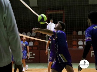 
<a style='margin-left: 5px;' class='btn btn-xs btn-social btn-facebook' href='https://www.facebook.com/sharer/sharer.php?u=https://www.boladovale.com.br/imgs/800-800-90/conteudo/fotos/1918/img0113.jpg' rel='popup' data-width='500' data-height='400'><i class='fa fa-facebook'></i>Compartilhar <span class='hidden-xs'>no Facebook</span>
</a> 
<a class='btn btn-default btn-xs' target='_blank' href='imgs/800-800-90/conteudo/fotos/1918/img0113.jpg'>
<span class='glyphicon glyphicon-cloud-download'></span> Salvar
</a> 
<span></span>