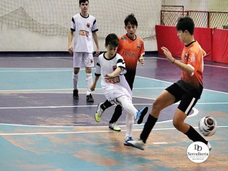 
<a style='margin-left: 5px;' class='btn btn-xs btn-social btn-facebook' href='https://www.facebook.com/sharer/sharer.php?u=https://www.boladovale.com.br/imgs/800-800-90/conteudo/fotos/1919/img0127.jpg' rel='popup' data-width='500' data-height='400'><i class='fa fa-facebook'></i>Compartilhar <span class='hidden-xs'>no Facebook</span>
</a> 
<a class='btn btn-default btn-xs' target='_blank' href='imgs/800-800-90/conteudo/fotos/1919/img0127.jpg'>
<span class='glyphicon glyphicon-cloud-download'></span> Salvar
</a> 
<span></span>