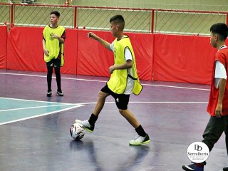 
<a style='margin-left: 5px;' class='btn btn-xs btn-social btn-facebook' href='https://www.facebook.com/sharer/sharer.php?u=https://www.boladovale.com.br/imgs/800-800-90/conteudo/fotos/1920/img0224.jpg' rel='popup' data-width='500' data-height='400'><i class='fa fa-facebook'></i>Compartilhar <span class='hidden-xs'>no Facebook</span>
</a> 
<a class='btn btn-default btn-xs' target='_blank' href='imgs/800-800-90/conteudo/fotos/1920/img0224.jpg'>
<span class='glyphicon glyphicon-cloud-download'></span> Salvar
</a> 
<span></span>