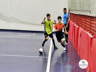 
<a style='margin-left: 5px;' class='btn btn-xs btn-social btn-facebook' href='https://www.facebook.com/sharer/sharer.php?u=https://www.boladovale.com.br/imgs/800-800-90/conteudo/fotos/1920/img0263.jpg' rel='popup' data-width='500' data-height='400'><i class='fa fa-facebook'></i>Compartilhar <span class='hidden-xs'>no Facebook</span>
</a> 
<a class='btn btn-default btn-xs' target='_blank' href='imgs/800-800-90/conteudo/fotos/1920/img0263.jpg'>
<span class='glyphicon glyphicon-cloud-download'></span> Salvar
</a> 
<span></span>