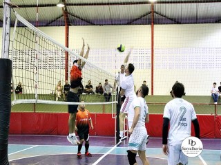 
<a style='margin-left: 5px;' class='btn btn-xs btn-social btn-facebook' href='https://www.facebook.com/sharer/sharer.php?u=https://www.boladovale.com.br/imgs/800-800-90/conteudo/fotos/1924/img0710.jpg' rel='popup' data-width='500' data-height='400'><i class='fa fa-facebook'></i>Compartilhar <span class='hidden-xs'>no Facebook</span>
</a> 
<a class='btn btn-default btn-xs' target='_blank' href='imgs/800-800-90/conteudo/fotos/1924/img0710.jpg'>
<span class='glyphicon glyphicon-cloud-download'></span> Salvar
</a> 
<span></span>