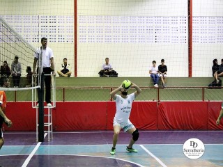 
<a style='margin-left: 5px;' class='btn btn-xs btn-social btn-facebook' href='https://www.facebook.com/sharer/sharer.php?u=https://www.boladovale.com.br/imgs/800-800-90/conteudo/fotos/1924/img0711.jpg' rel='popup' data-width='500' data-height='400'><i class='fa fa-facebook'></i>Compartilhar <span class='hidden-xs'>no Facebook</span>
</a> 
<a class='btn btn-default btn-xs' target='_blank' href='imgs/800-800-90/conteudo/fotos/1924/img0711.jpg'>
<span class='glyphicon glyphicon-cloud-download'></span> Salvar
</a> 
<span></span>