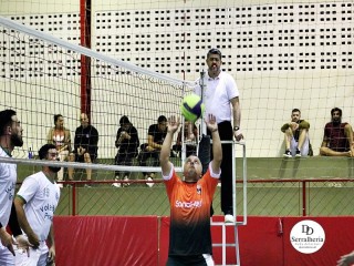 
<a style='margin-left: 5px;' class='btn btn-xs btn-social btn-facebook' href='https://www.facebook.com/sharer/sharer.php?u=https://www.boladovale.com.br/imgs/800-800-90/conteudo/fotos/1924/img0762.jpg' rel='popup' data-width='500' data-height='400'><i class='fa fa-facebook'></i>Compartilhar <span class='hidden-xs'>no Facebook</span>
</a> 
<a class='btn btn-default btn-xs' target='_blank' href='imgs/800-800-90/conteudo/fotos/1924/img0762.jpg'>
<span class='glyphicon glyphicon-cloud-download'></span> Salvar
</a> 
<span></span>