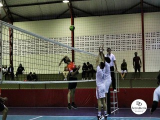 
<a style='margin-left: 5px;' class='btn btn-xs btn-social btn-facebook' href='https://www.facebook.com/sharer/sharer.php?u=https://www.boladovale.com.br/imgs/800-800-90/conteudo/fotos/1924/img0847.jpg' rel='popup' data-width='500' data-height='400'><i class='fa fa-facebook'></i>Compartilhar <span class='hidden-xs'>no Facebook</span>
</a> 
<a class='btn btn-default btn-xs' target='_blank' href='imgs/800-800-90/conteudo/fotos/1924/img0847.jpg'>
<span class='glyphicon glyphicon-cloud-download'></span> Salvar
</a> 
<span></span>