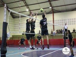 
<a style='margin-left: 5px;' class='btn btn-xs btn-social btn-facebook' href='https://www.facebook.com/sharer/sharer.php?u=https://www.boladovale.com.br/imgs/800-800-90/conteudo/fotos/1927/img1426.jpg' rel='popup' data-width='500' data-height='400'><i class='fa fa-facebook'></i>Compartilhar <span class='hidden-xs'>no Facebook</span>
</a> 
<a class='btn btn-default btn-xs' target='_blank' href='imgs/800-800-90/conteudo/fotos/1927/img1426.jpg'>
<span class='glyphicon glyphicon-cloud-download'></span> Salvar
</a> 
<span></span>