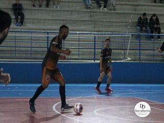 
<a style='margin-left: 5px;' class='btn btn-xs btn-social btn-facebook' href='https://www.facebook.com/sharer/sharer.php?u=https://www.boladovale.com.br/imgs/800-800-90/conteudo/fotos/1928/img1673.jpg' rel='popup' data-width='500' data-height='400'><i class='fa fa-facebook'></i>Compartilhar <span class='hidden-xs'>no Facebook</span>
</a> 
<a class='btn btn-default btn-xs' target='_blank' href='imgs/800-800-90/conteudo/fotos/1928/img1673.jpg'>
<span class='glyphicon glyphicon-cloud-download'></span> Salvar
</a> 
<span></span>