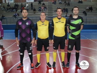 
<a style='margin-left: 5px;' class='btn btn-xs btn-social btn-facebook' href='https://www.facebook.com/sharer/sharer.php?u=https://www.boladovale.com.br/imgs/800-800-90/conteudo/fotos/1929/img1681.jpg' rel='popup' data-width='500' data-height='400'><i class='fa fa-facebook'></i>Compartilhar <span class='hidden-xs'>no Facebook</span>
</a> 
<a class='btn btn-default btn-xs' target='_blank' href='imgs/800-800-90/conteudo/fotos/1929/img1681.jpg'>
<span class='glyphicon glyphicon-cloud-download'></span> Salvar
</a> 
<span></span>