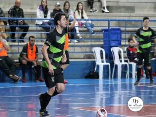 
<a style='margin-left: 5px;' class='btn btn-xs btn-social btn-facebook' href='https://www.facebook.com/sharer/sharer.php?u=https://www.boladovale.com.br/imgs/800-800-90/conteudo/fotos/1929/img1729.jpg' rel='popup' data-width='500' data-height='400'><i class='fa fa-facebook'></i>Compartilhar <span class='hidden-xs'>no Facebook</span>
</a> 
<a class='btn btn-default btn-xs' target='_blank' href='imgs/800-800-90/conteudo/fotos/1929/img1729.jpg'>
<span class='glyphicon glyphicon-cloud-download'></span> Salvar
</a> 
<span></span>