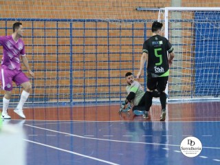 
<a style='margin-left: 5px;' class='btn btn-xs btn-social btn-facebook' href='https://www.facebook.com/sharer/sharer.php?u=https://www.boladovale.com.br/imgs/800-800-90/conteudo/fotos/1929/img1792.jpg' rel='popup' data-width='500' data-height='400'><i class='fa fa-facebook'></i>Compartilhar <span class='hidden-xs'>no Facebook</span>
</a> 
<a class='btn btn-default btn-xs' target='_blank' href='imgs/800-800-90/conteudo/fotos/1929/img1792.jpg'>
<span class='glyphicon glyphicon-cloud-download'></span> Salvar
</a> 
<span></span>