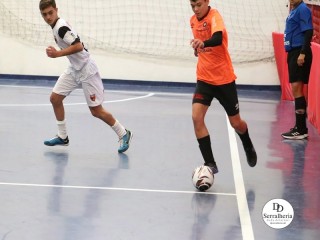 
<a style='margin-left: 5px;' class='btn btn-xs btn-social btn-facebook' href='https://www.facebook.com/sharer/sharer.php?u=https://www.boladovale.com.br/imgs/800-800-90/conteudo/fotos/1933/img2089.jpg' rel='popup' data-width='500' data-height='400'><i class='fa fa-facebook'></i>Compartilhar <span class='hidden-xs'>no Facebook</span>
</a> 
<a class='btn btn-default btn-xs' target='_blank' href='imgs/800-800-90/conteudo/fotos/1933/img2089.jpg'>
<span class='glyphicon glyphicon-cloud-download'></span> Salvar
</a> 
<span></span>