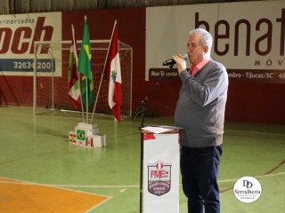 
<a style='margin-left: 5px;' class='btn btn-xs btn-social btn-facebook' href='https://www.facebook.com/sharer/sharer.php?u=https://www.boladovale.com.br/imgs/800-800-90/conteudo/fotos/1936/img2642.jpg' rel='popup' data-width='500' data-height='400'><i class='fa fa-facebook'></i>Compartilhar <span class='hidden-xs'>no Facebook</span>
</a> 
<a class='btn btn-default btn-xs' target='_blank' href='imgs/800-800-90/conteudo/fotos/1936/img2642.jpg'>
<span class='glyphicon glyphicon-cloud-download'></span> Salvar
</a> 
<span></span>