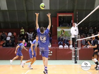 
<a style='margin-left: 5px;' class='btn btn-xs btn-social btn-facebook' href='https://www.facebook.com/sharer/sharer.php?u=https://www.boladovale.com.br/imgs/800-800-90/conteudo/fotos/1936/img2691.jpg' rel='popup' data-width='500' data-height='400'><i class='fa fa-facebook'></i>Compartilhar <span class='hidden-xs'>no Facebook</span>
</a> 
<a class='btn btn-default btn-xs' target='_blank' href='imgs/800-800-90/conteudo/fotos/1936/img2691.jpg'>
<span class='glyphicon glyphicon-cloud-download'></span> Salvar
</a> 
<span></span>