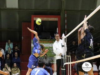 
<a style='margin-left: 5px;' class='btn btn-xs btn-social btn-facebook' href='https://www.facebook.com/sharer/sharer.php?u=https://www.boladovale.com.br/imgs/800-800-90/conteudo/fotos/1936/img2776.jpg' rel='popup' data-width='500' data-height='400'><i class='fa fa-facebook'></i>Compartilhar <span class='hidden-xs'>no Facebook</span>
</a> 
<a class='btn btn-default btn-xs' target='_blank' href='imgs/800-800-90/conteudo/fotos/1936/img2776.jpg'>
<span class='glyphicon glyphicon-cloud-download'></span> Salvar
</a> 
<span></span>
