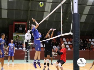 
<a style='margin-left: 5px;' class='btn btn-xs btn-social btn-facebook' href='https://www.facebook.com/sharer/sharer.php?u=https://www.boladovale.com.br/imgs/800-800-90/conteudo/fotos/1936/img2854.jpg' rel='popup' data-width='500' data-height='400'><i class='fa fa-facebook'></i>Compartilhar <span class='hidden-xs'>no Facebook</span>
</a> 
<a class='btn btn-default btn-xs' target='_blank' href='imgs/800-800-90/conteudo/fotos/1936/img2854.jpg'>
<span class='glyphicon glyphicon-cloud-download'></span> Salvar
</a> 
<span></span>