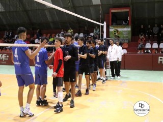 
<a style='margin-left: 5px;' class='btn btn-xs btn-social btn-facebook' href='https://www.facebook.com/sharer/sharer.php?u=https://www.boladovale.com.br/imgs/800-800-90/conteudo/fotos/1936/img2884.jpg' rel='popup' data-width='500' data-height='400'><i class='fa fa-facebook'></i>Compartilhar <span class='hidden-xs'>no Facebook</span>
</a> 
<a class='btn btn-default btn-xs' target='_blank' href='imgs/800-800-90/conteudo/fotos/1936/img2884.jpg'>
<span class='glyphicon glyphicon-cloud-download'></span> Salvar
</a> 
<span></span>