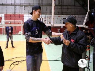 
<a style='margin-left: 5px;' class='btn btn-xs btn-social btn-facebook' href='https://www.facebook.com/sharer/sharer.php?u=https://www.boladovale.com.br/imgs/800-800-90/conteudo/fotos/1937/img2905.jpg' rel='popup' data-width='500' data-height='400'><i class='fa fa-facebook'></i>Compartilhar <span class='hidden-xs'>no Facebook</span>
</a> 
<a class='btn btn-default btn-xs' target='_blank' href='imgs/800-800-90/conteudo/fotos/1937/img2905.jpg'>
<span class='glyphicon glyphicon-cloud-download'></span> Salvar
</a> 
<span></span>
