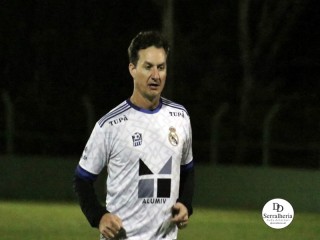 
<a style='margin-left: 5px;' class='btn btn-xs btn-social btn-facebook' href='https://www.facebook.com/sharer/sharer.php?u=https://www.boladovale.com.br/imgs/800-800-90/conteudo/fotos/1938/img3084.jpg' rel='popup' data-width='500' data-height='400'><i class='fa fa-facebook'></i>Compartilhar <span class='hidden-xs'>no Facebook</span>
</a> 
<a class='btn btn-default btn-xs' target='_blank' href='imgs/800-800-90/conteudo/fotos/1938/img3084.jpg'>
<span class='glyphicon glyphicon-cloud-download'></span> Salvar
</a> 
<span></span>