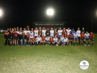 
<a style='margin-left: 5px;' class='btn btn-xs btn-social btn-facebook' href='https://www.facebook.com/sharer/sharer.php?u=https://www.boladovale.com.br/imgs/800-800-90/conteudo/fotos/1938/img3105.jpg' rel='popup' data-width='500' data-height='400'><i class='fa fa-facebook'></i>Compartilhar <span class='hidden-xs'>no Facebook</span>
</a> 
<a class='btn btn-default btn-xs' target='_blank' href='imgs/800-800-90/conteudo/fotos/1938/img3105.jpg'>
<span class='glyphicon glyphicon-cloud-download'></span> Salvar
</a> 
<span></span>