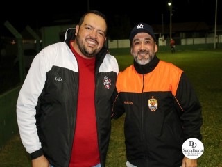 
<a style='margin-left: 5px;' class='btn btn-xs btn-social btn-facebook' href='https://www.facebook.com/sharer/sharer.php?u=https://www.boladovale.com.br/imgs/800-800-90/conteudo/fotos/1938/img3143.jpg' rel='popup' data-width='500' data-height='400'><i class='fa fa-facebook'></i>Compartilhar <span class='hidden-xs'>no Facebook</span>
</a> 
<a class='btn btn-default btn-xs' target='_blank' href='imgs/800-800-90/conteudo/fotos/1938/img3143.jpg'>
<span class='glyphicon glyphicon-cloud-download'></span> Salvar
</a> 
<span></span>