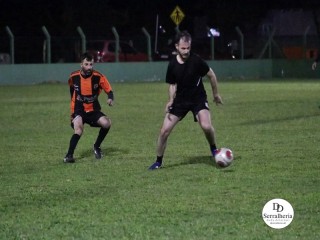 
<a style='margin-left: 5px;' class='btn btn-xs btn-social btn-facebook' href='https://www.facebook.com/sharer/sharer.php?u=https://www.boladovale.com.br/imgs/800-800-90/conteudo/fotos/1938/img3163.jpg' rel='popup' data-width='500' data-height='400'><i class='fa fa-facebook'></i>Compartilhar <span class='hidden-xs'>no Facebook</span>
</a> 
<a class='btn btn-default btn-xs' target='_blank' href='imgs/800-800-90/conteudo/fotos/1938/img3163.jpg'>
<span class='glyphicon glyphicon-cloud-download'></span> Salvar
</a> 
<span></span>