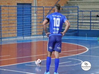 
<a style='margin-left: 5px;' class='btn btn-xs btn-social btn-facebook' href='https://www.facebook.com/sharer/sharer.php?u=https://www.boladovale.com.br/imgs/800-800-90/conteudo/fotos/1940/img3437.jpg' rel='popup' data-width='500' data-height='400'><i class='fa fa-facebook'></i>Compartilhar <span class='hidden-xs'>no Facebook</span>
</a> 
<a class='btn btn-default btn-xs' target='_blank' href='imgs/800-800-90/conteudo/fotos/1940/img3437.jpg'>
<span class='glyphicon glyphicon-cloud-download'></span> Salvar
</a> 
<span></span>