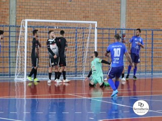 
<a style='margin-left: 5px;' class='btn btn-xs btn-social btn-facebook' href='https://www.facebook.com/sharer/sharer.php?u=https://www.boladovale.com.br/imgs/800-800-90/conteudo/fotos/1940/img3440.jpg' rel='popup' data-width='500' data-height='400'><i class='fa fa-facebook'></i>Compartilhar <span class='hidden-xs'>no Facebook</span>
</a> 
<a class='btn btn-default btn-xs' target='_blank' href='imgs/800-800-90/conteudo/fotos/1940/img3440.jpg'>
<span class='glyphicon glyphicon-cloud-download'></span> Salvar
</a> 
<span></span>