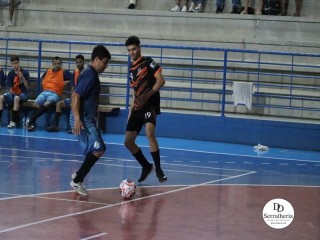 
<a style='margin-left: 5px;' class='btn btn-xs btn-social btn-facebook' href='https://www.facebook.com/sharer/sharer.php?u=https://www.boladovale.com.br/imgs/800-800-90/conteudo/fotos/1942/img3633.jpg' rel='popup' data-width='500' data-height='400'><i class='fa fa-facebook'></i>Compartilhar <span class='hidden-xs'>no Facebook</span>
</a> 
<a class='btn btn-default btn-xs' target='_blank' href='imgs/800-800-90/conteudo/fotos/1942/img3633.jpg'>
<span class='glyphicon glyphicon-cloud-download'></span> Salvar
</a> 
<span></span>