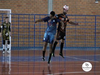 
<a style='margin-left: 5px;' class='btn btn-xs btn-social btn-facebook' href='https://www.facebook.com/sharer/sharer.php?u=https://www.boladovale.com.br/imgs/800-800-90/conteudo/fotos/1942/img3639.jpg' rel='popup' data-width='500' data-height='400'><i class='fa fa-facebook'></i>Compartilhar <span class='hidden-xs'>no Facebook</span>
</a> 
<a class='btn btn-default btn-xs' target='_blank' href='imgs/800-800-90/conteudo/fotos/1942/img3639.jpg'>
<span class='glyphicon glyphicon-cloud-download'></span> Salvar
</a> 
<span></span>