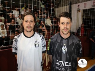 
<a style='margin-left: 5px;' class='btn btn-xs btn-social btn-facebook' href='https://www.facebook.com/sharer/sharer.php?u=https://www.boladovale.com.br/imgs/800-800-90/conteudo/fotos/1945/img3741.jpg' rel='popup' data-width='500' data-height='400'><i class='fa fa-facebook'></i>Compartilhar <span class='hidden-xs'>no Facebook</span>
</a> 
<a class='btn btn-default btn-xs' target='_blank' href='imgs/800-800-90/conteudo/fotos/1945/img3741.jpg'>
<span class='glyphicon glyphicon-cloud-download'></span> Salvar
</a> 
<span></span>