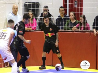 
<a style='margin-left: 5px;' class='btn btn-xs btn-social btn-facebook' href='https://www.facebook.com/sharer/sharer.php?u=https://www.boladovale.com.br/imgs/800-800-90/conteudo/fotos/1946/img3992.jpg' rel='popup' data-width='500' data-height='400'><i class='fa fa-facebook'></i>Compartilhar <span class='hidden-xs'>no Facebook</span>
</a> 
<a class='btn btn-default btn-xs' target='_blank' href='imgs/800-800-90/conteudo/fotos/1946/img3992.jpg'>
<span class='glyphicon glyphicon-cloud-download'></span> Salvar
</a> 
<span></span>