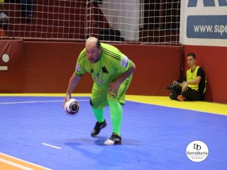 
<a style='margin-left: 5px;' class='btn btn-xs btn-social btn-facebook' href='https://www.facebook.com/sharer/sharer.php?u=https://www.boladovale.com.br/imgs/800-800-90/conteudo/fotos/1947/img4140.jpg' rel='popup' data-width='500' data-height='400'><i class='fa fa-facebook'></i>Compartilhar <span class='hidden-xs'>no Facebook</span>
</a> 
<a class='btn btn-default btn-xs' target='_blank' href='imgs/800-800-90/conteudo/fotos/1947/img4140.jpg'>
<span class='glyphicon glyphicon-cloud-download'></span> Salvar
</a> 
<span></span>