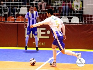 
<a style='margin-left: 5px;' class='btn btn-xs btn-social btn-facebook' href='https://www.facebook.com/sharer/sharer.php?u=https://www.boladovale.com.br/imgs/800-800-90/conteudo/fotos/1948/img4252.jpg' rel='popup' data-width='500' data-height='400'><i class='fa fa-facebook'></i>Compartilhar <span class='hidden-xs'>no Facebook</span>
</a> 
<a class='btn btn-default btn-xs' target='_blank' href='imgs/800-800-90/conteudo/fotos/1948/img4252.jpg'>
<span class='glyphicon glyphicon-cloud-download'></span> Salvar
</a> 
<span></span>