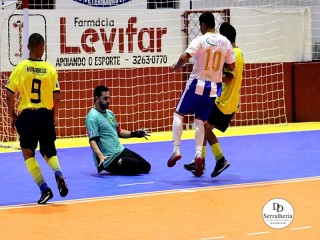 
<a style='margin-left: 5px;' class='btn btn-xs btn-social btn-facebook' href='https://www.facebook.com/sharer/sharer.php?u=https://www.boladovale.com.br/imgs/800-800-90/conteudo/fotos/1948/img4261.jpg' rel='popup' data-width='500' data-height='400'><i class='fa fa-facebook'></i>Compartilhar <span class='hidden-xs'>no Facebook</span>
</a> 
<a class='btn btn-default btn-xs' target='_blank' href='imgs/800-800-90/conteudo/fotos/1948/img4261.jpg'>
<span class='glyphicon glyphicon-cloud-download'></span> Salvar
</a> 
<span></span>