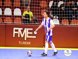 
<a style='margin-left: 5px;' class='btn btn-xs btn-social btn-facebook' href='https://www.facebook.com/sharer/sharer.php?u=https://www.boladovale.com.br/imgs/800-800-90/conteudo/fotos/1948/img4290.jpg' rel='popup' data-width='500' data-height='400'><i class='fa fa-facebook'></i>Compartilhar <span class='hidden-xs'>no Facebook</span>
</a> 
<a class='btn btn-default btn-xs' target='_blank' href='imgs/800-800-90/conteudo/fotos/1948/img4290.jpg'>
<span class='glyphicon glyphicon-cloud-download'></span> Salvar
</a> 
<span></span>