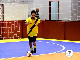 
<a style='margin-left: 5px;' class='btn btn-xs btn-social btn-facebook' href='https://www.facebook.com/sharer/sharer.php?u=https://www.boladovale.com.br/imgs/800-800-90/conteudo/fotos/1948/img4291.jpg' rel='popup' data-width='500' data-height='400'><i class='fa fa-facebook'></i>Compartilhar <span class='hidden-xs'>no Facebook</span>
</a> 
<a class='btn btn-default btn-xs' target='_blank' href='imgs/800-800-90/conteudo/fotos/1948/img4291.jpg'>
<span class='glyphicon glyphicon-cloud-download'></span> Salvar
</a> 
<span></span>